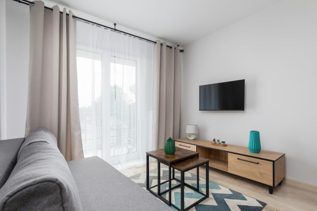 Sunny Apartments With Parking & Balcony Luzycka By Noclegi Renters シフィノウイシチェ エクステリア 写真